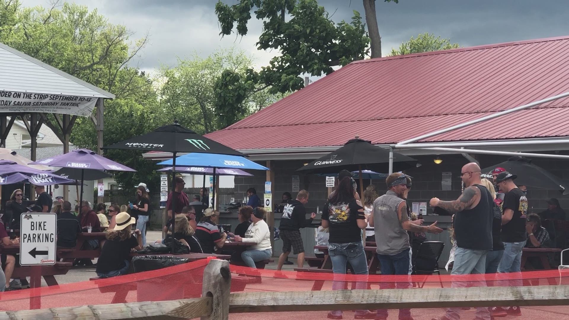 With the country music humming and the drinks flowing, on a Saturday evening at Geneva-on-the-Lake, you might forget you’re in the middle of a pandemic.