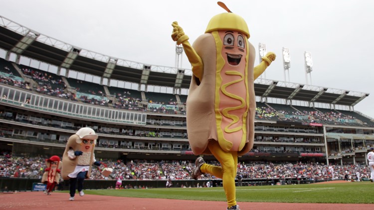 The wait is over! Mustard finally wins first Cleveland Guardians Hot Dog Derby of 2022