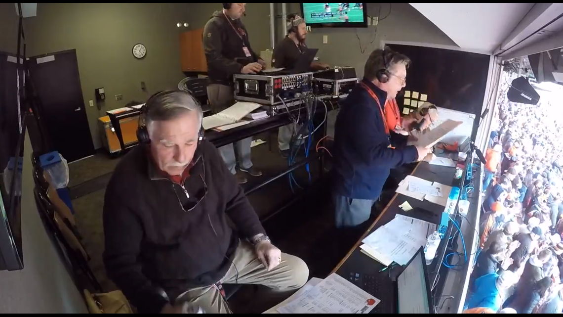 Jim Donovan & Doug Dieken call Browns playoff clinching victory