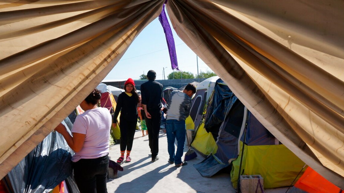 Thousands of migrants await end of Title 42 at Mexico border | wkyc.com