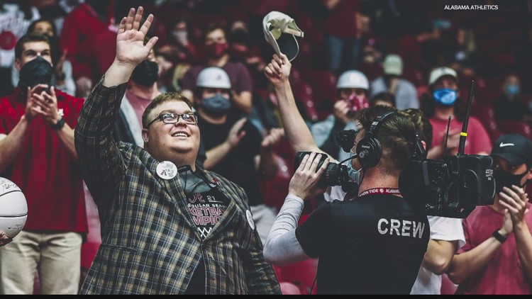 Alabama fan who attended NCAA Tournament in Indianapolis dies after returning home