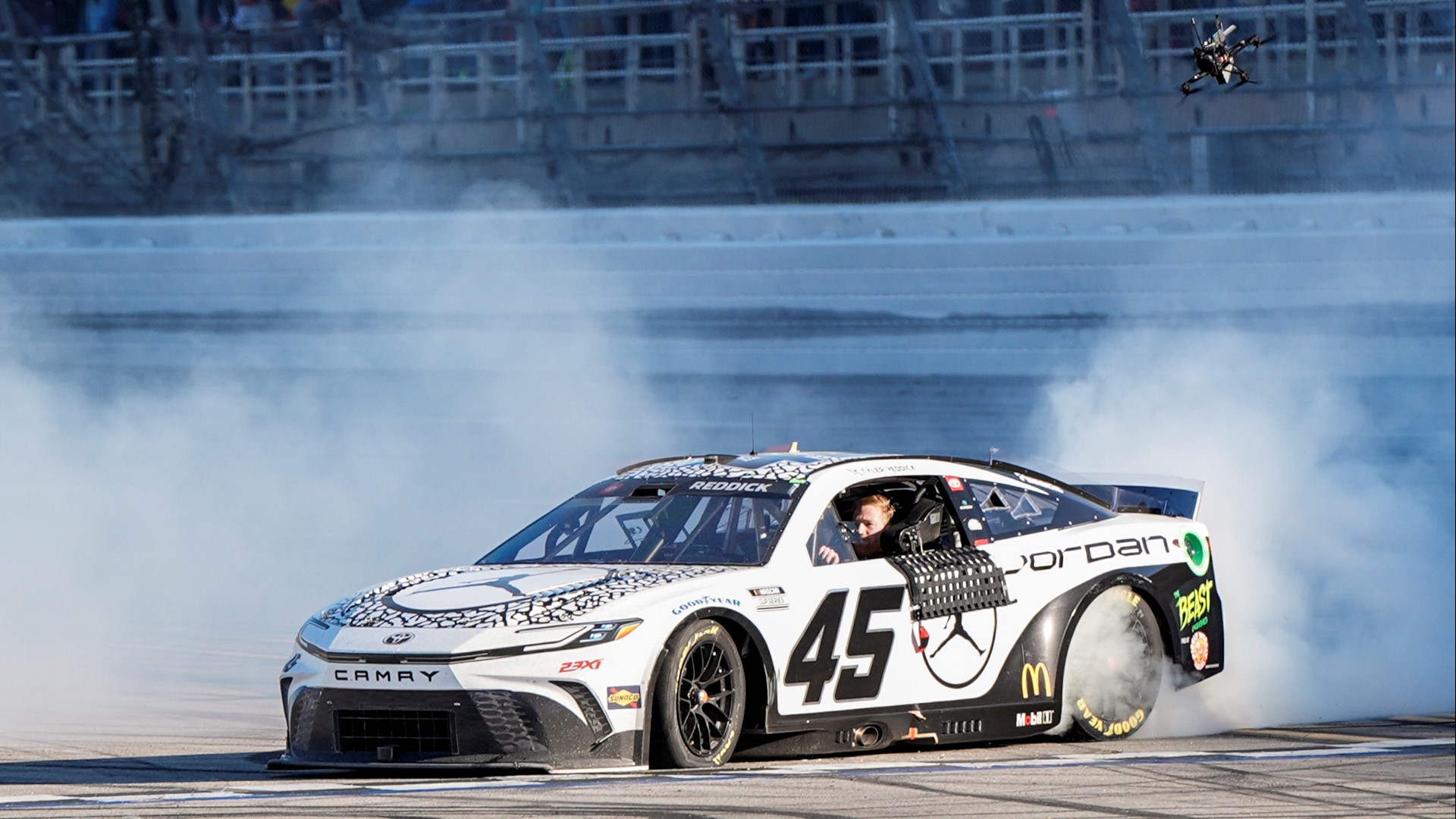 Tyler Reddick sneaks NASCAR Cup win at Talladega | wkyc.com