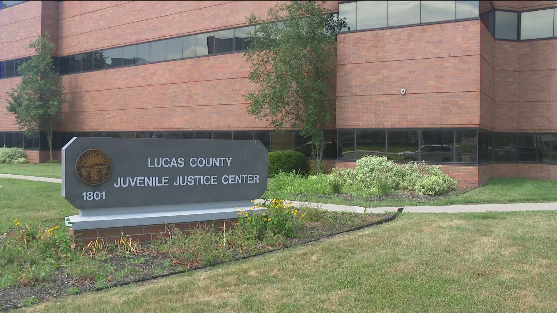 Teen charged, accused of hiding gun used in Old West End shooting ...