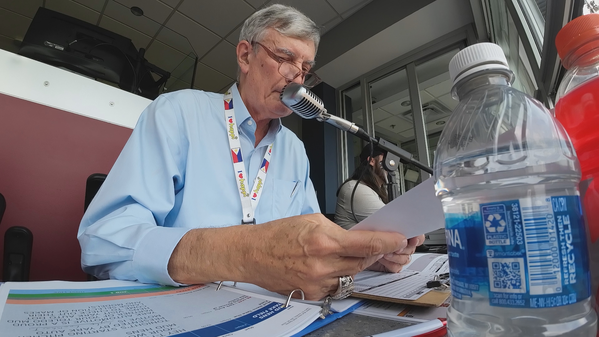 'I hear you need a kidney': Fan saves life of longtime Ohio sports announcer with paired donation