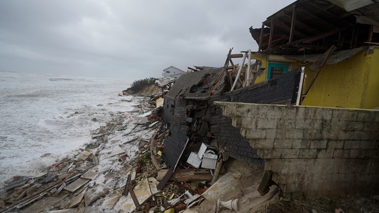 Wilbur-By-The-Sea homes collapse into ocean as Nicole slams Florida's east coast