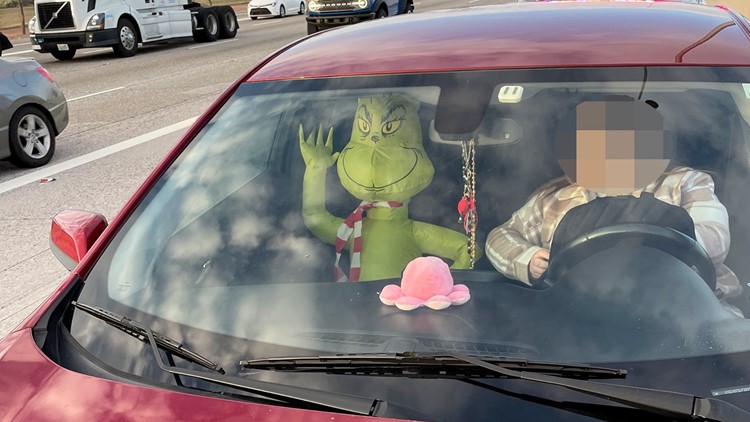 Arizona driver cited for carpooling with inflatable Grinch