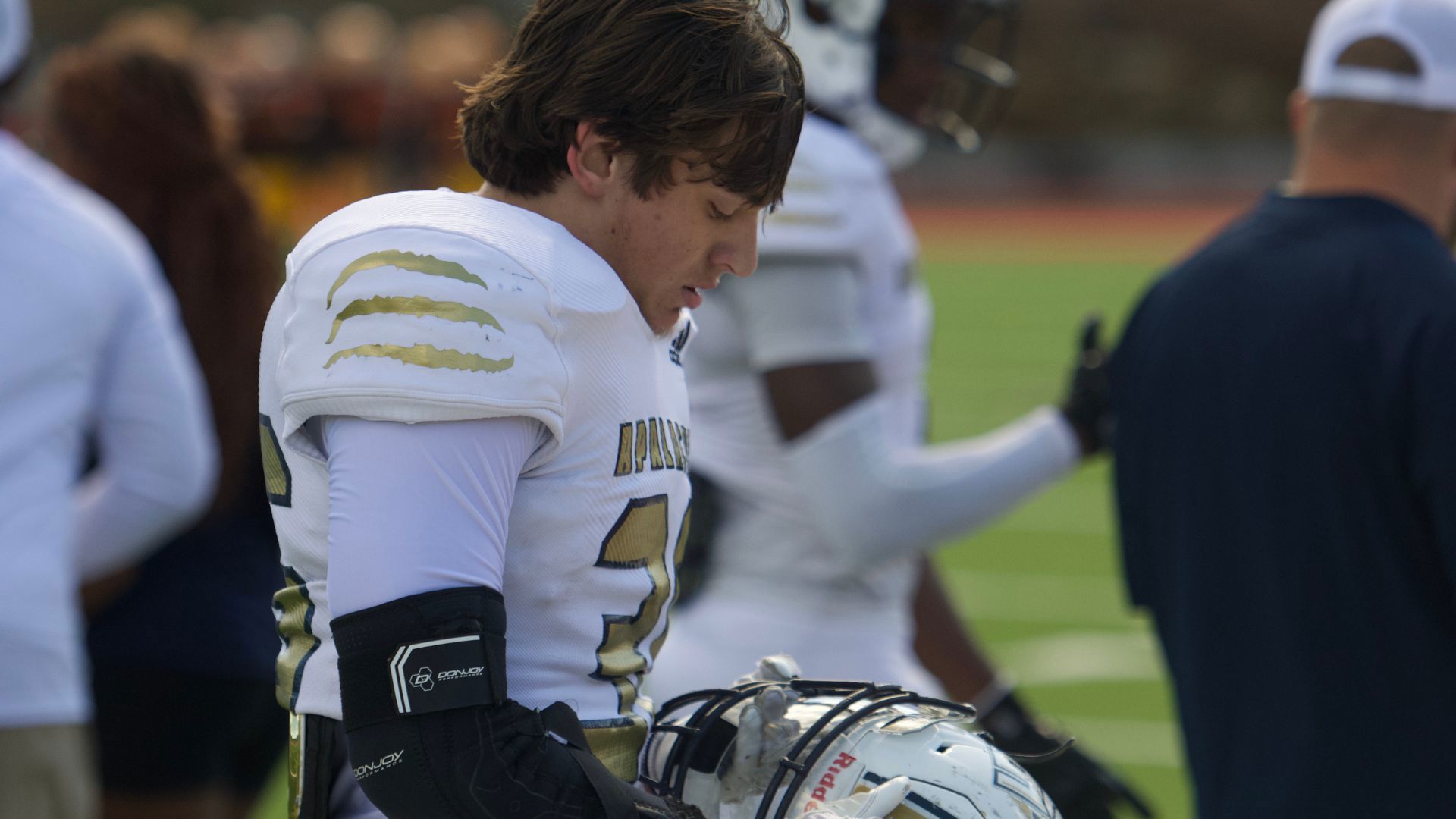 Apalachee football team plays first game since deadly attack | wkyc.com